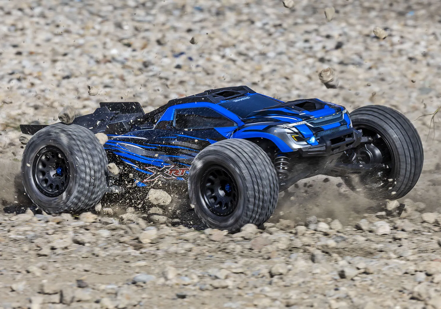 78086-4  XRT Brushless Electric Race Truck Blue