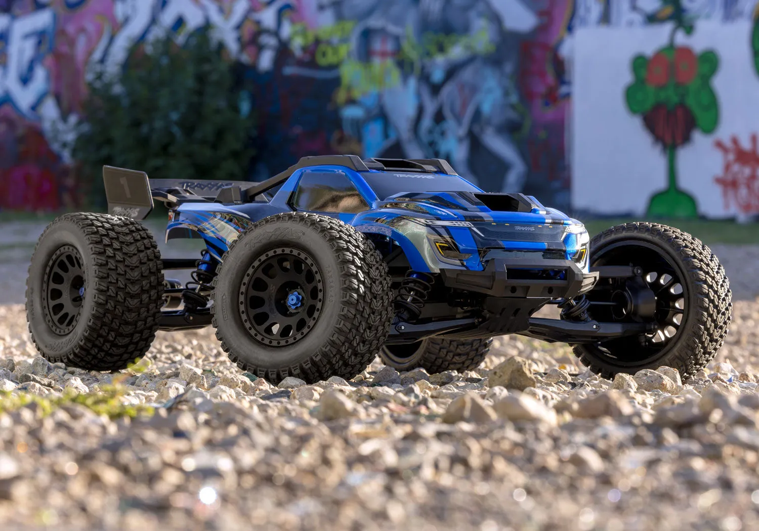 78086-4  XRT Brushless Electric Race Truck Blue