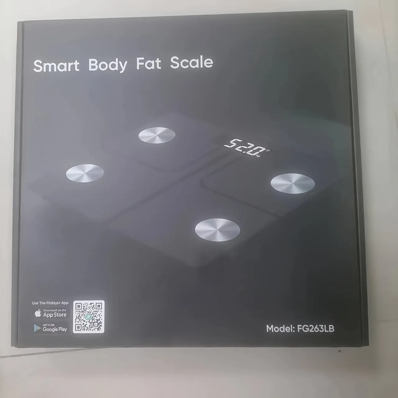 High-Accuracy Body Fat Scale - Smart Digital Bathroom Weight Scale with Bluetooth Connectivity, Body Composition Monitor for Body Fat, BMI, Bone Mass, Weight, Muscle Mass, and Visceral Fat - Black, Easy-to-Use with Smartphone App